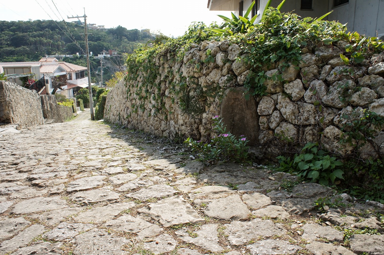 首里金城町 石畳道の石敢當