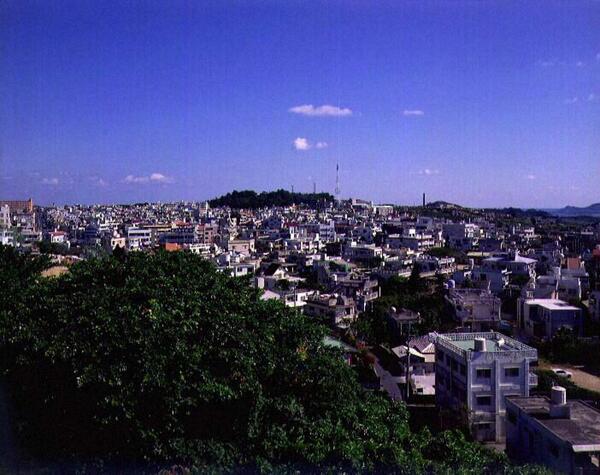 首里城からの眺望景観｜首里城より東方を望む（弁々嶽方面）