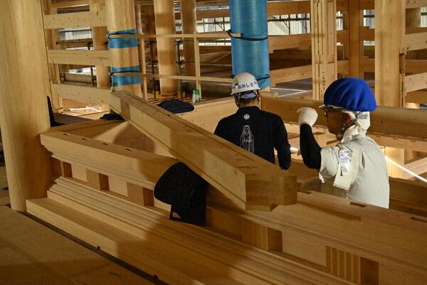 1階御差床　廻縁取付け 