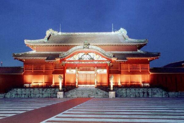 首里城公園観月会　第8回琉球王朝　中秋の宴｜正殿ライトアップ