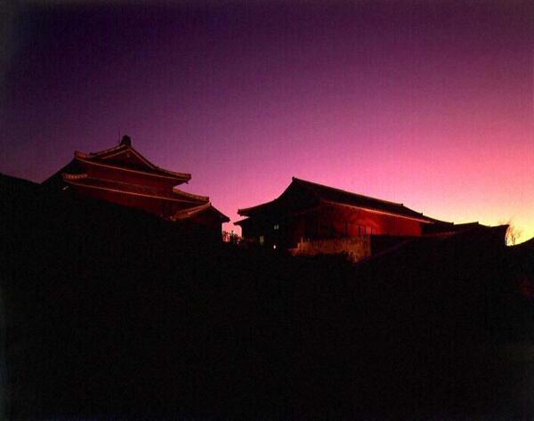 首里城全景｜夕陽の正殿と北殿