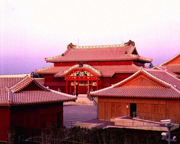 首里城全景｜御庭の夕景