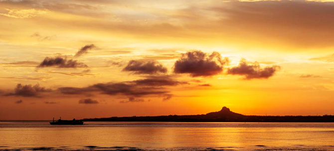 The view of the beautiful red sunset is superb!