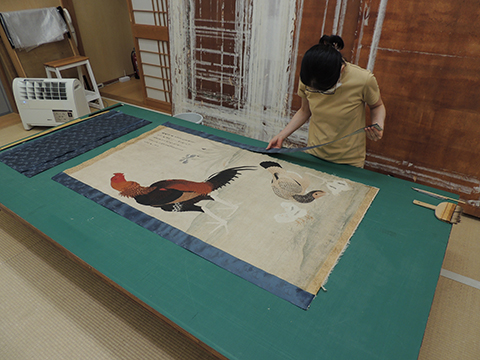 表装裂の除去